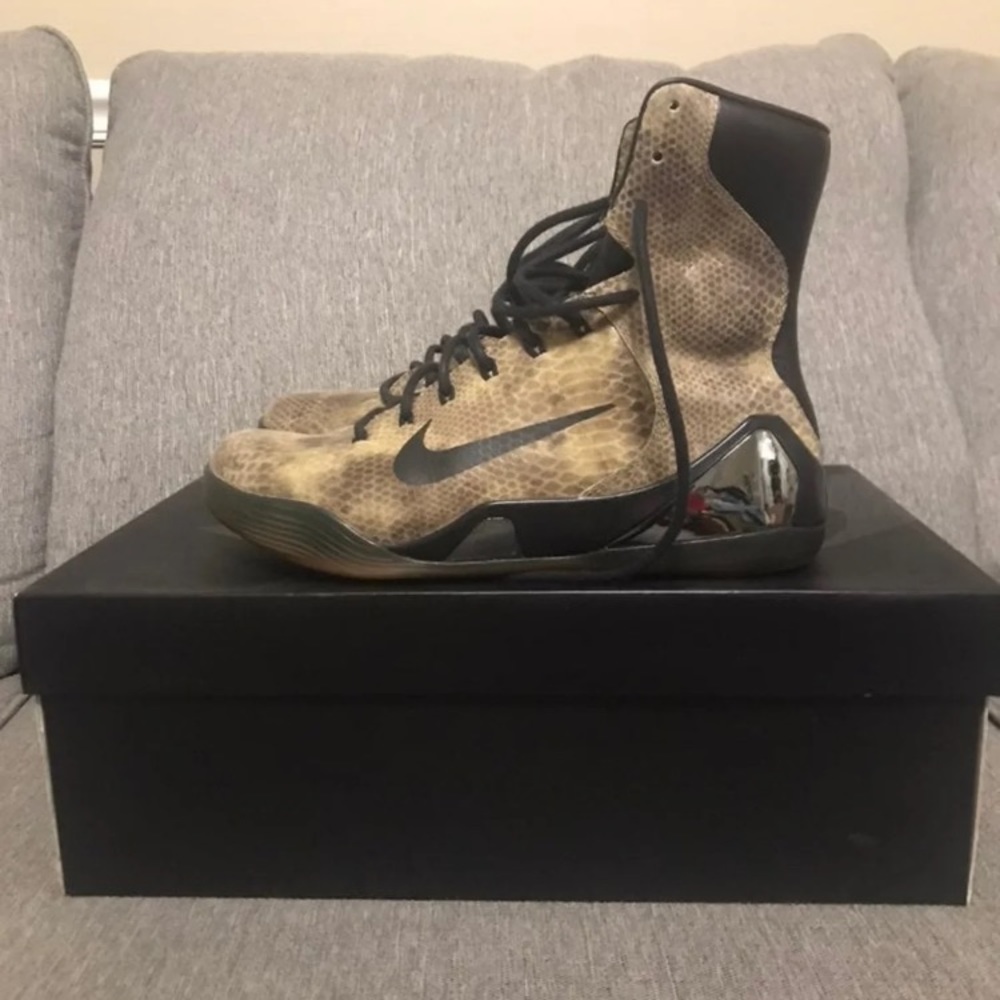 Nike Kobe IX High EXT QS Snakeskin - Picture 1 of 12